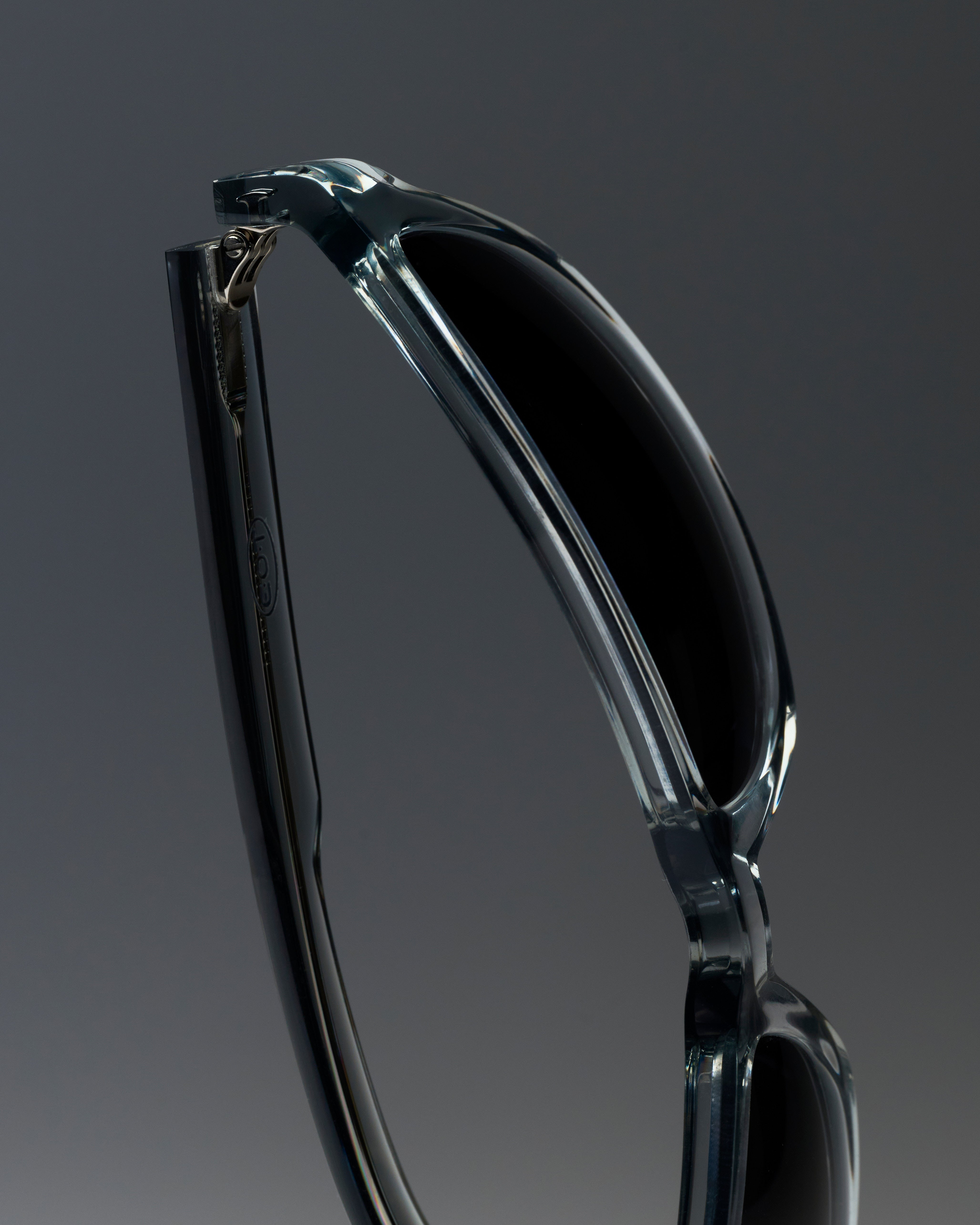 EOT _ Sample black